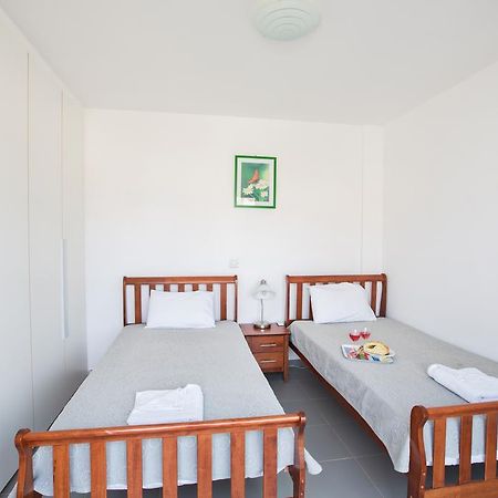 Jenny Villa 23 Полис Номер фото